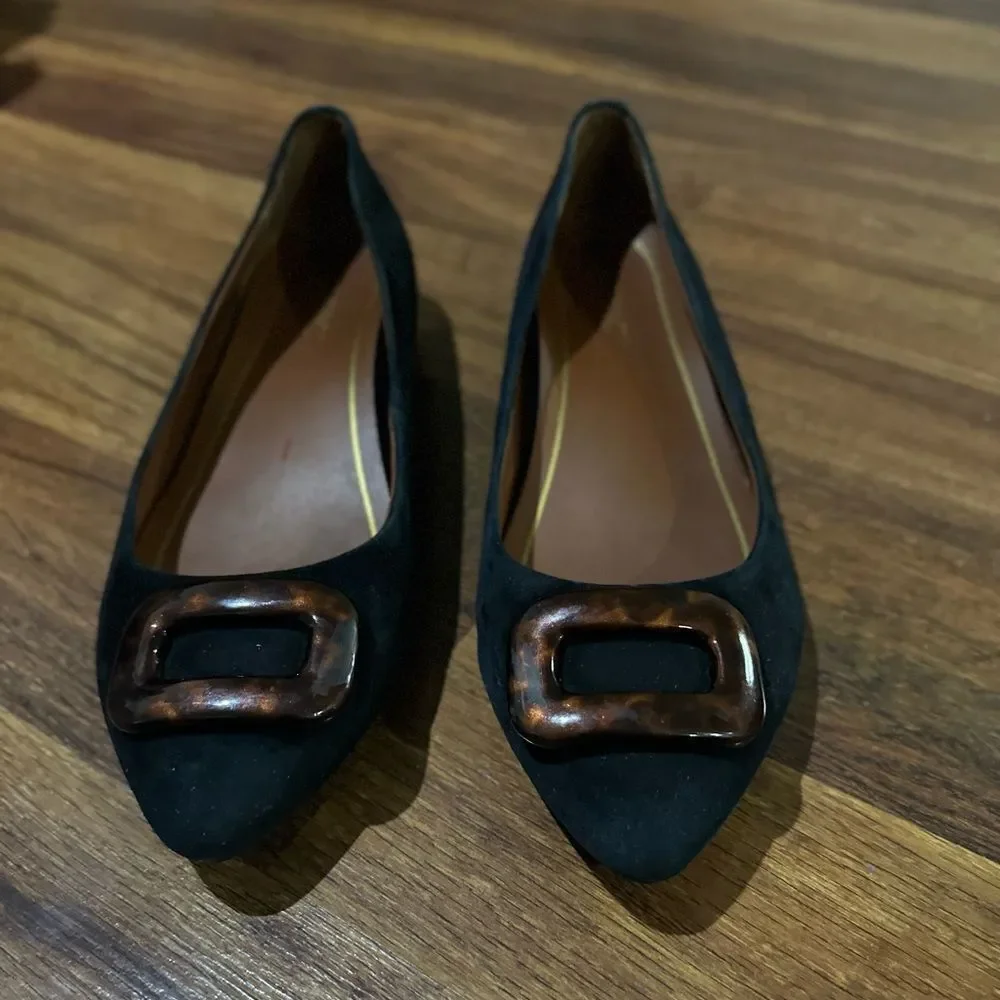 Vionic Women's Black Flats with Tortoise Buckle